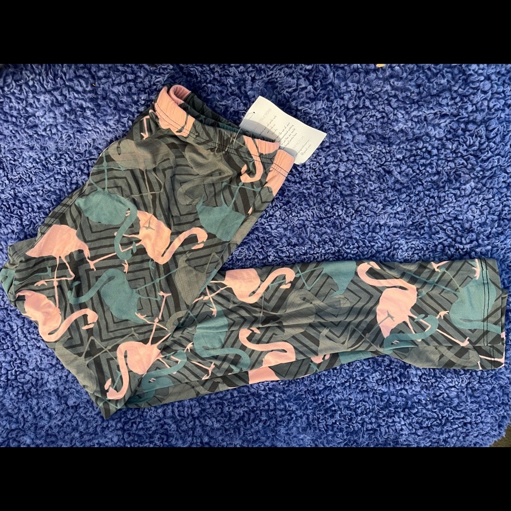 NWT Buttery Soft One Size Leggings - Picture 6 of 16